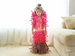 小小年纪就才华横溢的服装设计师！