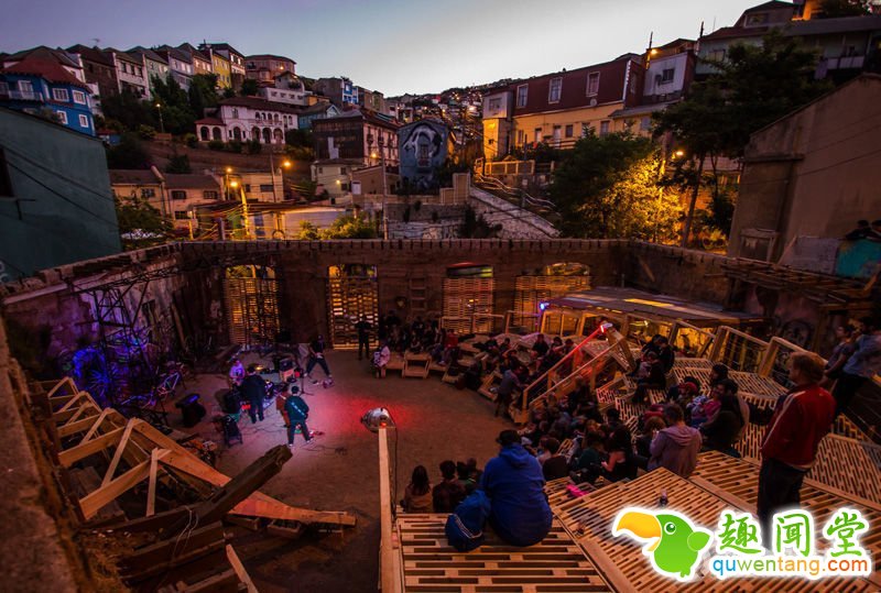  这个地方位于智利的 Valparaiso