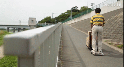 未来的汽车有多便携？笔记本大小，可以放进背包