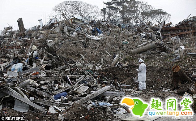 311福岛核灾6年后父母「冒着辐射威胁」还在找寻失踪孩子。他：「看到她挥手就觉得心痛」