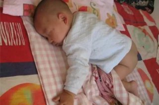 给宝宝盖被子 千万别犯这个错！