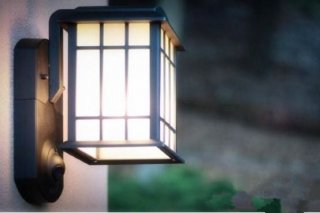 超级智能门灯：可自动开启当安防摄像头