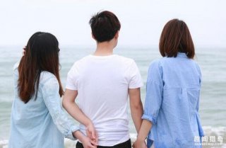 设圈套考验老公忠诚　人妻帮老公陌生加美