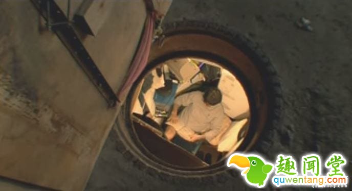 超狂街友沒錢租房在火車廢棄隧道「蓋地下道空間」，你能想到的都有!