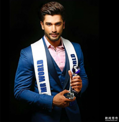 这名胖胖宅男在短短一年内就健身成功，完