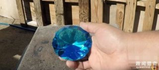 男子将滚烫铜水倒钻石上，结果惊呆了!